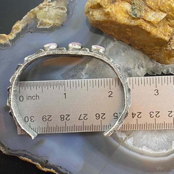 Wilson Dawes Sterling Teardrop Pink Conch Shell Tufa Cast Bracelet For Women - Picture 9 of 10